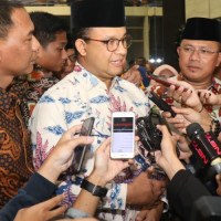 Gubernur DKI Jakarta Menerima Penghargaan Bidang Agama Dan Keagamaan