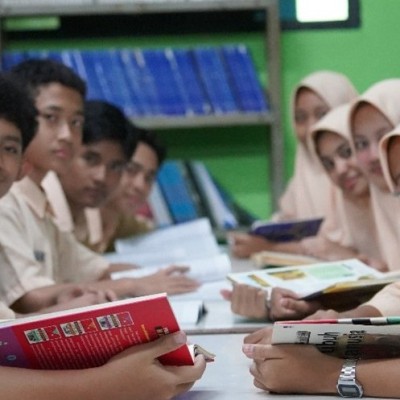 Sebanyak Rp900 Miliar Beasiswa PIP 2024 untuk Siswa Madrasah Cair