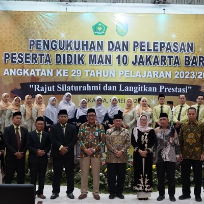 Kabag TU Ingatkan Kesalehan Individu Dan Sosial Untuk Alumni MAN 10 Jakarta