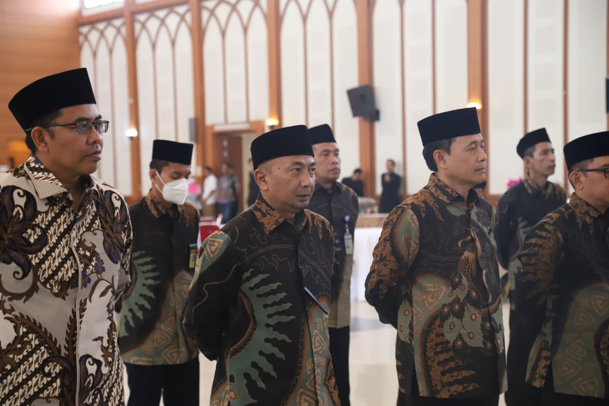 Pengukuhan Panitia Penyelenggara Ibadah Haji (PPIH) Embarkasi Jakarta Pondok Gede (JKG)