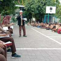 Arena Berdemokrasi, Delapan Calon Ketua OSIS MAN 22 Jakarta Laksanakan Debat