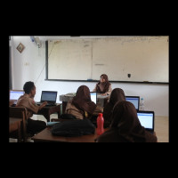 MAN 22 Jakarta Adakan Penilaian Tengah Semester dengan Aplikasi Schoology