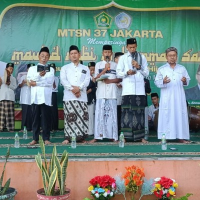 MTsN 37 Jakarta Menggelar Peringatan Maulid Nabi Muhammad SAW 1446 H