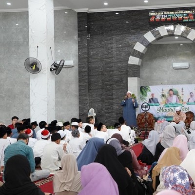 Boarding MTsN 41 Al Azhar Asy Syarif Jakarta Melaksanakan Maulid Nabi Muhammad SAW