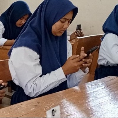 Pelaksanaan Sumatif Tengah Semester MTsN 26 Kepulauan Seribu