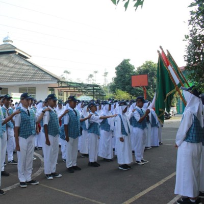 Pelantikan OSIS MTs Negeri 40 Periode 2024/2025