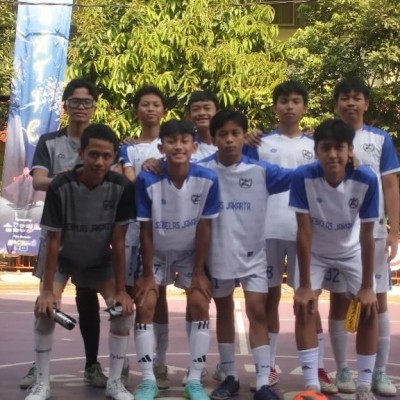 Tim Futsal MAN 11 Jakarta Raih Juara 2 di Ajang Bango Tiga Cup 2024