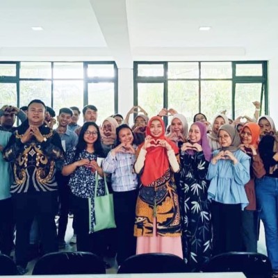 BIMBINGAN PERKAWINAN (BINWIN) KUA. KECAMATAN TG. PRIOK DIBANJIRI PULUHAN PESERTA