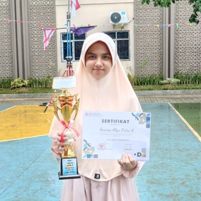 Siswa MTsN 41 Al Azhar Asy Syarif Jakarta Raih Juara 1 di Qanita Islamic School 2024