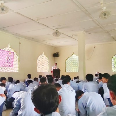 Pembiasaan Sholat Jum'at di MTsN 19 Jakarta Selatan