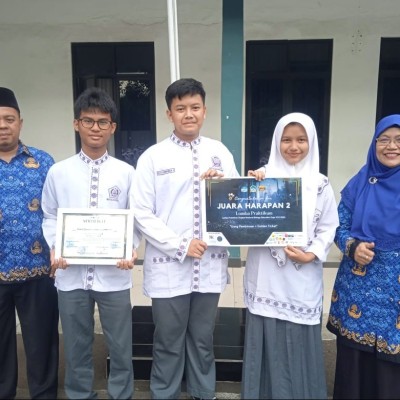 Tim Malus domestica MAN 22 Raih Juara Harapan 3 di Ajang Biology Education Expo VIII