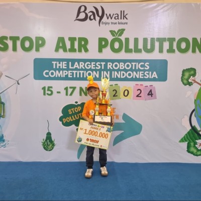 Gibran, Siswa Kelas 1 MIN 18 Jakarta Raih Juara Robotik Mosaic 3D