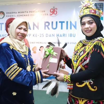 Aisyah Zulkarnain Raih Terbaik satu Lomba Fashion Show DWP