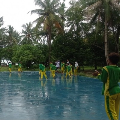 MIN 17 Kepulauan Seribu Gelar Class Meeting dengan Futsal dan Permainan Tradisional