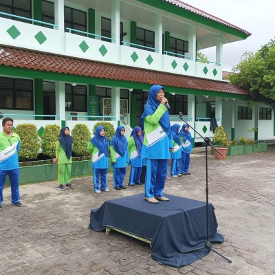 MTsN 26 Kepulauan Seribu Laksanakan Upacara Penghormatan Bendera Merah Putih dan Doa