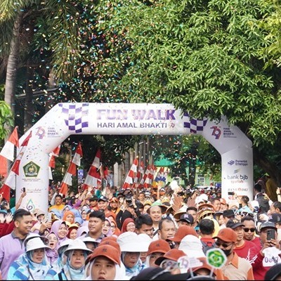 MTsN 41 Al Azhar Asy Syarif Ikuti Kegiatan Fun Walk Hari Amal Bhakti Ke-79 Kanwil Kemenag Provinsi DKI Jakarta