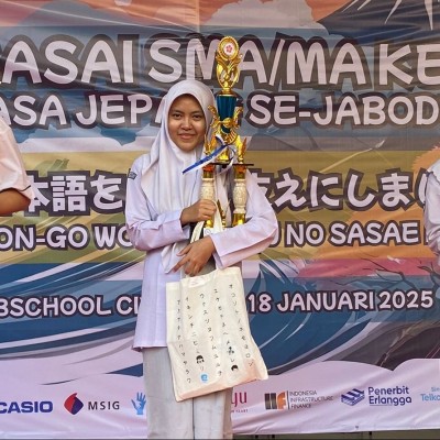 Syafa Nada Kamila Siswi MAN 4 Jakarta Juara 2 Lomba Presentasi Bahasa Jepang Pada BUNKASAI 2025