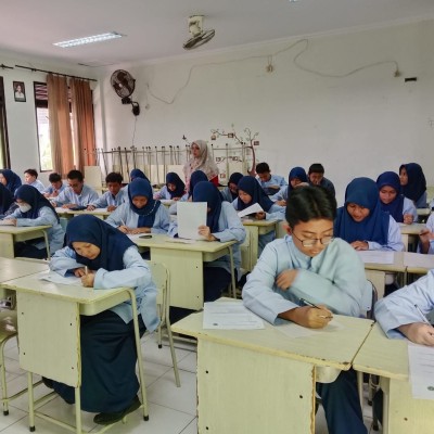 MTsN 19 Jakarta Selatan Gelar Seleksi Kompetisi Sains Madrasah Matematika Tingkat Madrasah