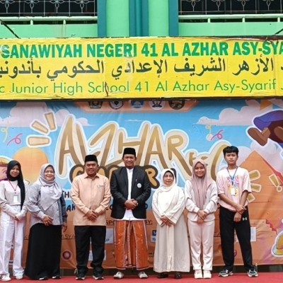 Semarak Penutupan Alzhareec Chapter 2 di MTsN 41 Al Azhar Asy Syarif