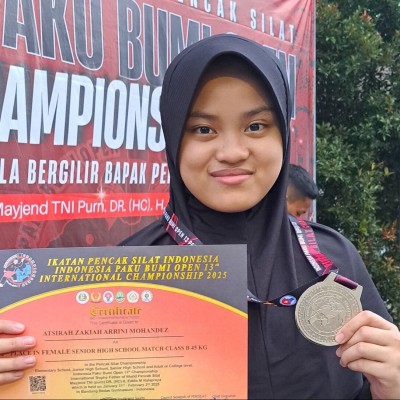 Atsirah Siswi MAN 4 Jakarta Boyong Medali Perak Dalam Ajang Pertandingan Pencak Silat Tingkat Internasional