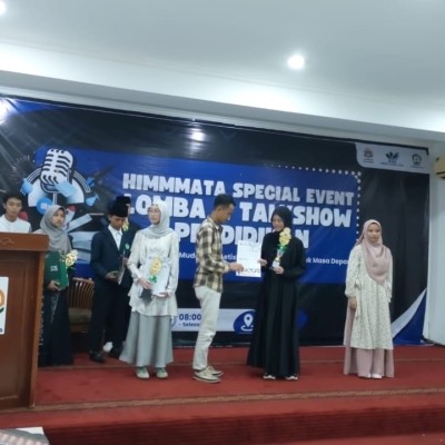 Adzkia Fathiyya Mumtaz Siswi MAN 4 Jakarta Raih Juara 2 di Lomba Pidato Bahasa Inggris Universitas PTIQ Jakarta