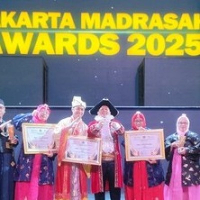 MAN 3 Jakarta Pusat Raih Empat Penghargaan di Jakarta Madrasah Award 2025