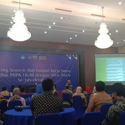 MAN 22 Jakarta Hadiri Sharing Session dan Inisiasi Kerja Sama dengan F.MIPA UGM