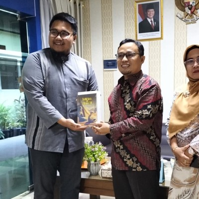 Studi Tiru ke MAN 2 Jakarta Timur, Pesantren Wadi Mubarak Lakukan Replikasi Bidang Kurikulum