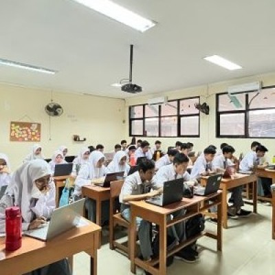 Siswa MAN 22 Jakarta Ikuti Simulasi TryOut UTBK-SNBT 2025 Bersama Edubrand