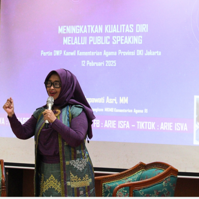 Meningkatkan Kualitas Diri Lewat Public Speaking Bersama Ispawati Asri