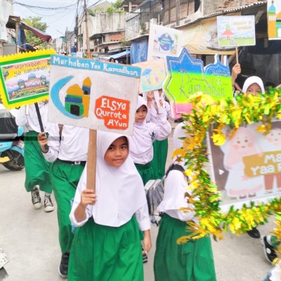 Madrasah Ibtidaiyah Al-Muhajirin Adakan Pawai Sambut Ramadhan