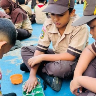 Kegiatan Pembiasaan Pagi di MIN 4 Jakarta Selatan: Semarak Permainan Tradisional