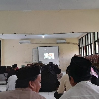 Siswa dan GTK MIN 17 Kepulauan Seribu Antusias Ikuti Nobar Grand Opening Kultum Ramadhan 1446 H