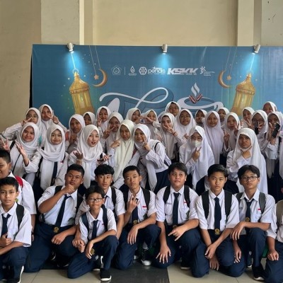 Siswa MTsN 6 Jakarta Ikuti Acara "Ngopi" Kemenag RI: Wadah Inspirasi Pendidikan Islam