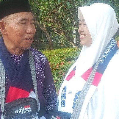 Pensiun, Kasmuri dan Saropin Gunakan Pesangon Untuk Daftar Haji