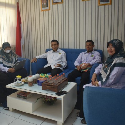 MTsN 19 Jakarta Selatan Terima Kunjungan Tim Monev BMN di Gedung SBSN