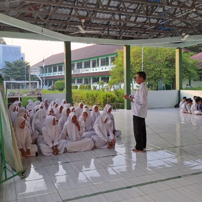 Pembiasaan Arabic Morning Di MTsN 26 Kepulauan Seribu