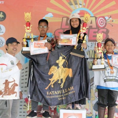 Lutfia Sufi Azis, Siswa MTs Negeri 17 Jakarta Kembali Sabet Dua Medali Emas Kejuaraan Panahan Tradisional