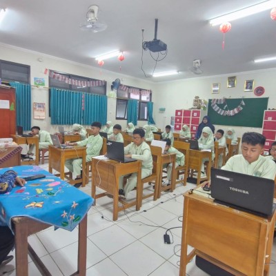 Gelar Ujian Madrasah Berbasis Komputer, Endy : Nilai Penting, Kejujuran Lebih Utama !