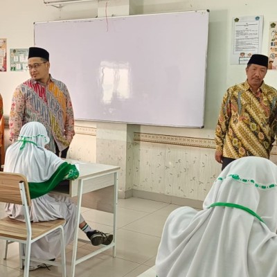 Kemenag Jakarta Timur Lakukan Monitoring Ujian Madrasah di MIN 21 Jakarta