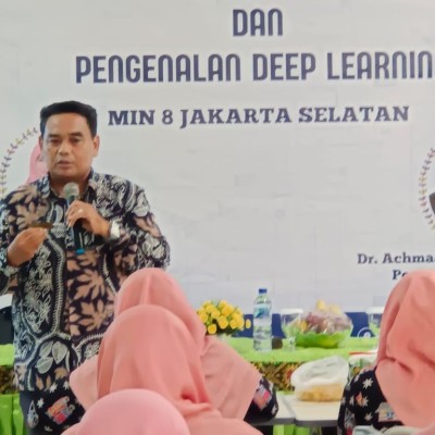 MIN 8 Jakarta Terima Sosialisasi MAGIS & Deep Learning dari Pengawas Madrasah