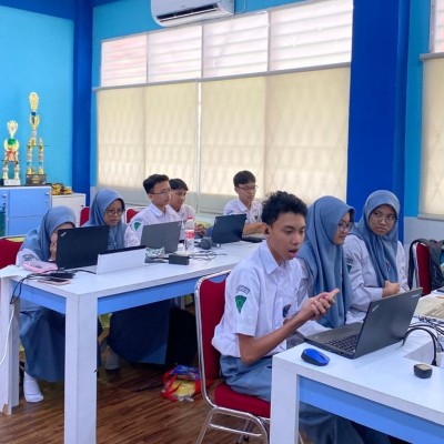 Delapan Siswa MAN 11 Jakarta Selatan Ikuti Forum Diskusi Global Tingkat Asia-Pasifik