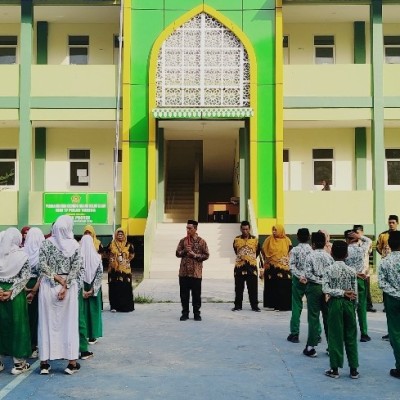 Hari Terakhir Ujian Madrasah, Kamad Bahtiaroni: Jaga Semangat dan Akhlak