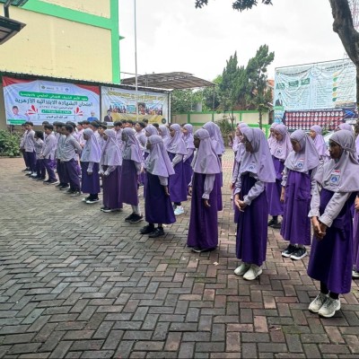 MIN 14 Al-Azhar Asy-Syarif Gelar Apel Penutupan Ujian Ma'had Kelas VI