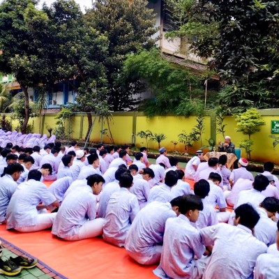 Taklim Mutaklim MAN 7 Jakarta: Tradisi yang Menyentuh Hati dan Pikiran