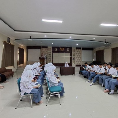 Kolaborasi Cerdas dan Islami, Tiga Kegiatan Bina Karakter di MAN 13 Jakarta