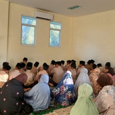Ritual Pagi MIN 17: Disiplin, Ibadah, dan Keteladanan