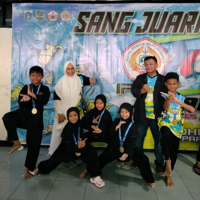 Juara Silat dari MIN 5 Jakarta