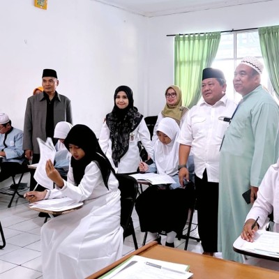 Kemenag Jakarta Timur Pantau Pelaksanaan UABN MDT Secara Serentak