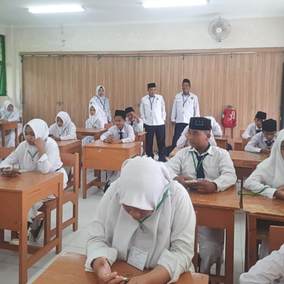 Monitoring ASA di MTsN 26, Kemenag Tegaskan Pentingnya Digitalisasi Pendidikan